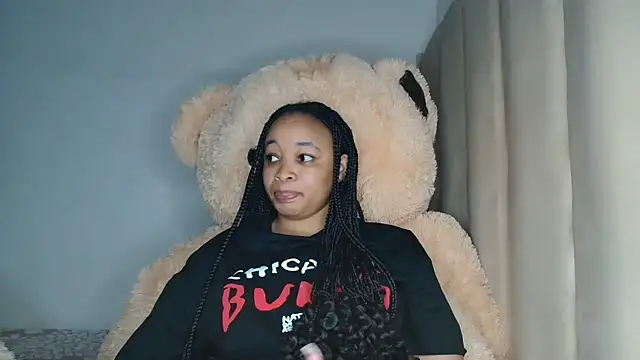 Snapshot of Nisha_102 chatting on 5, 3, 2026 Nisha 102 online show from 5, 3, 2026