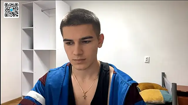 Snapshot of _BarePulse chatting on 28, 11, 2025 BarePulse online show from 28, 11, 2025