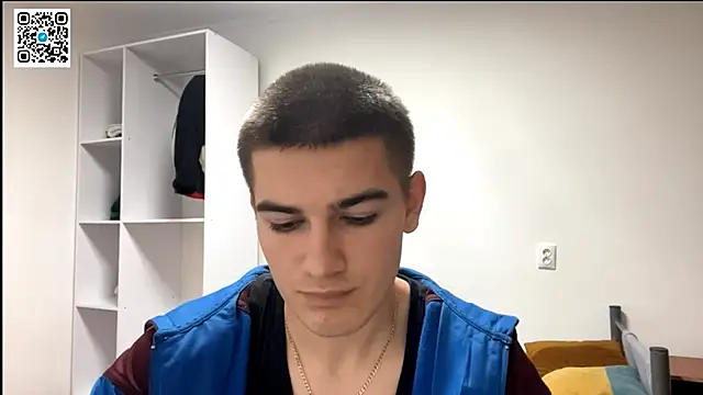 Snapshot of _BarePulse chatting on 1, 12, 2025 BarePulse online show from 1, 12, 2025