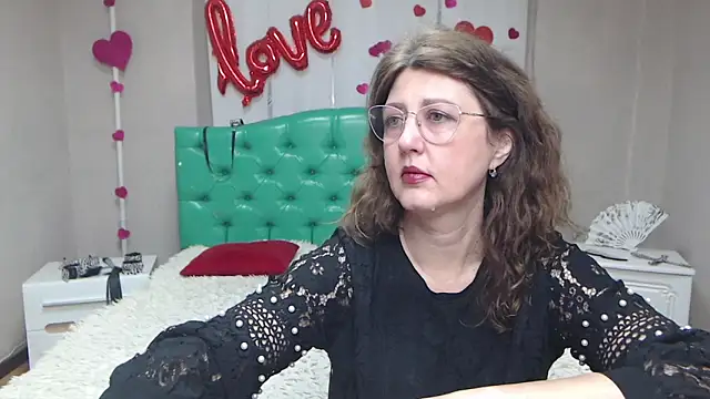 Snapshot of RoseHille chatting on 18, 4, 2026 RoseHille online show from 18, 4, 2026