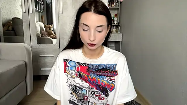 MoriahLinder online show from 10, 11, 2025