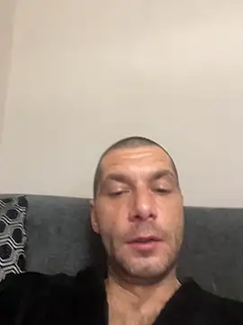 Kinkycouple142 online show from 9, 5, 2026