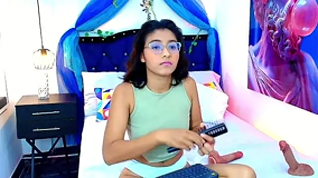 Snapshot of KATY_LOWERY chatting on 15, 1, 2026 KATY LOWERY online show from 15, 1, 2026