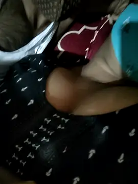 Snapshot of desiXcouple97 chatting on 5, 12, 2025 desiXcouple97 online show from 5, 12, 2025