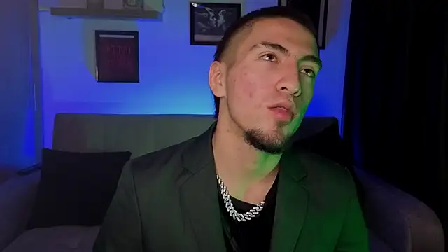 Snapshot of AresMassimoX chatting on 14, 11, 2025 AresMassimoX online show from 14, 11, 2025