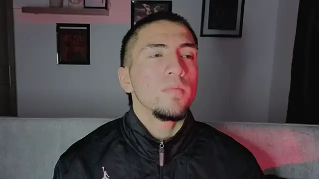 Snapshot of AresMassimoX chatting on 25, 11, 2025 AresMassimoX online show from 25, 11, 2025