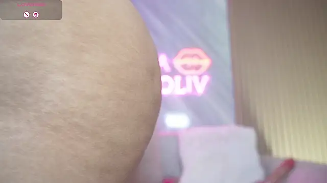 Bruna  Sanoliv online show from 17, 6, 2026