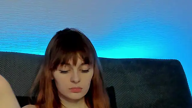 Eva Meaw online show from 5, 12, 2025