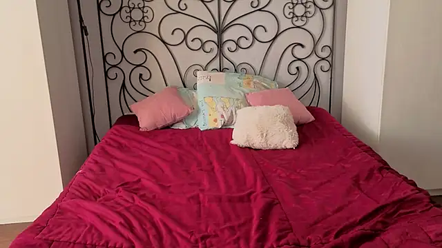 Snapshot of Danny_loves_Mary chatting on 29, 4, 2026 Danny loves Mary online show from 29, 4, 2026