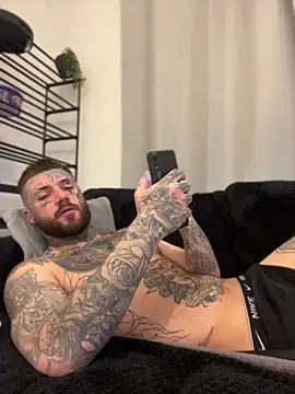 magicmichaell online show from 8, 4, 2026