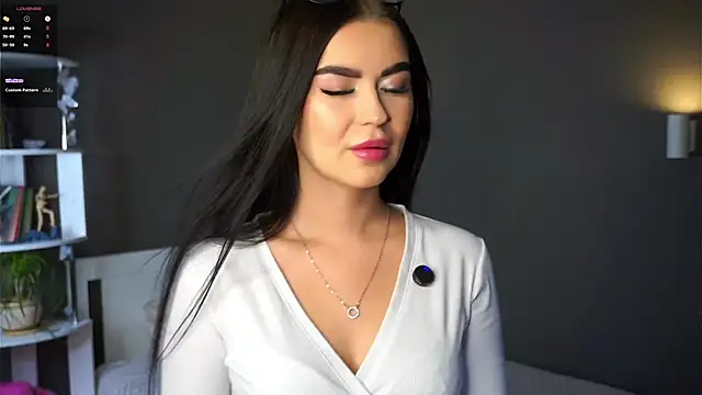 Snapshot of CoreenYorton chatting on 21, 11, 2025 CoreenYorton online show from 21, 11, 2025