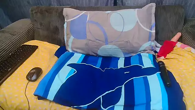 Snapshot of DarkCherryx chatting on 12, 4, 2026 DarkCherryx online show from 12, 4, 2026