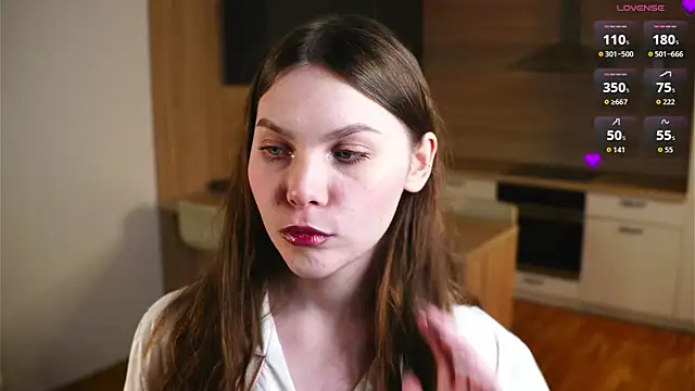 BelvaCaimi online show from 4, 12, 2025