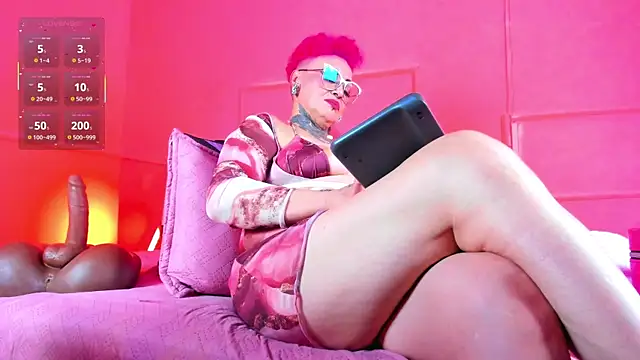 MATURE HARDCORE online show from 8, 4, 2026