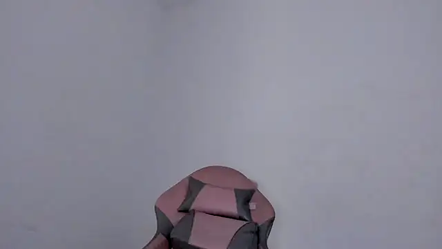 Snapshot of latina_dream chatting on 5, 1, 2026 latina dream online show from 5, 1, 2026