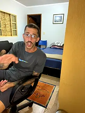 Snapshot of Lucasjandre chatting on 1, 12, 2025 Lucasjandre online show from 1, 12, 2025