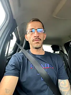 Snapshot of Lucasjandre chatting on 2, 12, 2025 Lucasjandre online show from 2, 12, 2025