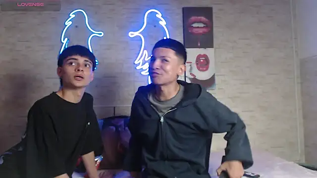 axel milo kairo and noa online show from 28, 11, 2025