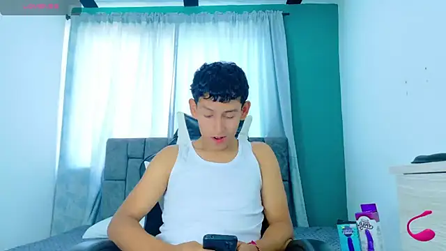 FelipeGonzalezz online show from 20, 11, 2025