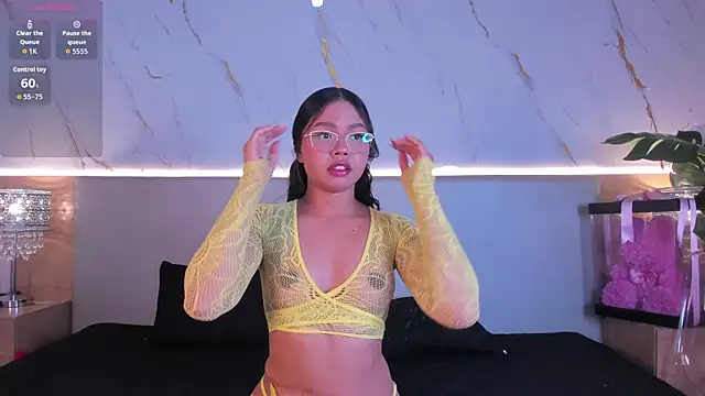 Snapshot of april_grey11 chatting on 27, 3, 2026 april grey11 online show from 27, 3, 2026