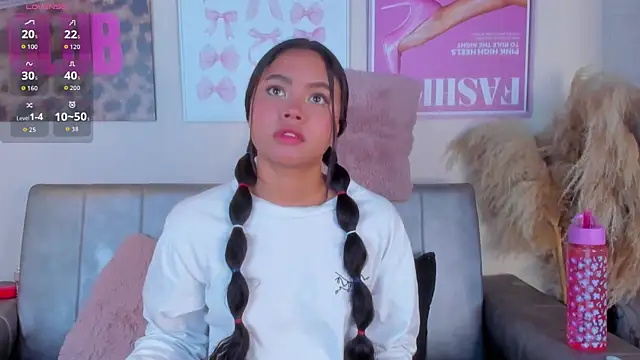 Snapshot of april_grey11 chatting on 4, 4, 2026 april grey11 online show from 4, 4, 2026