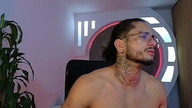 Snapshot of Alanrodgers chatting on 26, 11, 2025 Alanrodgers online show from 26, 11, 2025