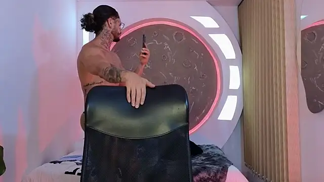 Snapshot of Alanrodgers chatting on 28, 11, 2025 Alanrodgers online show from 28, 11, 2025