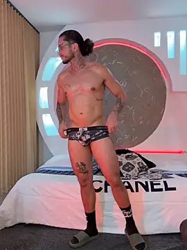 Snapshot of Alanrodgers chatting on 4, 12, 2025 Alanrodgers online show from 4, 12, 2025