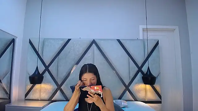 MelanyVelvet online show from 18, 11, 2025