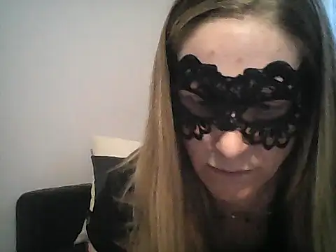 Snapshot of MelleEloa chatting on 5, 12, 2025 MelleEloa online show from 5, 12, 2025