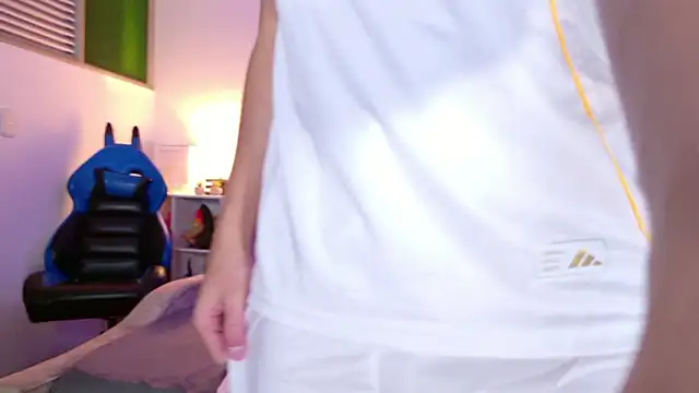 Snapshot of estebanperez_26 chatting on 4, 3, 2026 estebanperez 26 online show from 4, 3, 2026