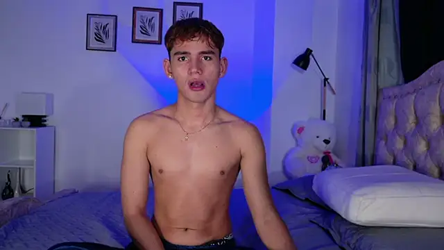 Snapshot of estebanperez_26 chatting on 31, 3, 2026 estebanperez 26 online show from 31, 3, 2026