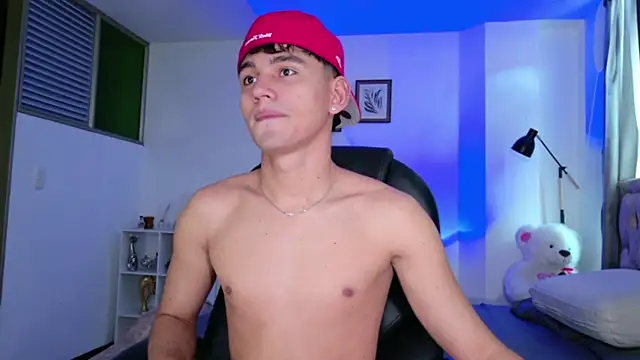 Snapshot of estebanperez_26 chatting on 9, 4, 2026 estebanperez 26 online show from 9, 4, 2026