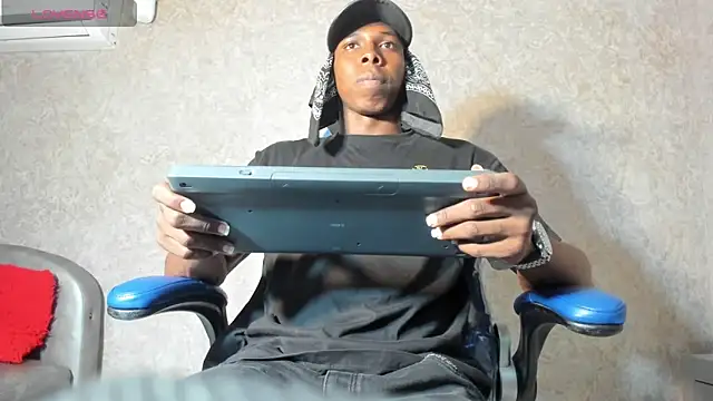 Snapshot of mike_aly chatting on 12, 2, 2026 mike aly online show from 12, 2, 2026