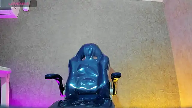 Snapshot of mike_aly chatting on 25, 3, 2026 mike aly online show from 25, 3, 2026