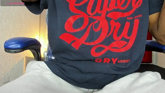 Snapshot of mike_aly chatting on 14, 4, 2026 mike aly online show from 14, 4, 2026