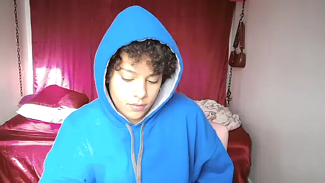 PrettyLittleProblem online show from 15, 11, 2025