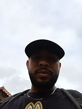 Snapshot of MAX_Jhonnson chatting on 14, 11, 2025 MAX Jhonnson online show from 14, 11, 2025