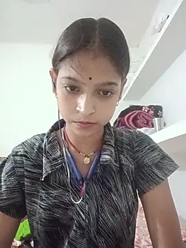 Mohnicute online show from 13, 5, 2026