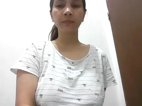 Snapshot of hotsexytits4U chatting on 18, 11, 2025 hotsexytits4U online show from 18, 11, 2025