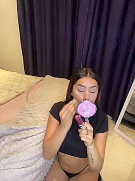 lauren clauz online show from 20, 11, 2025