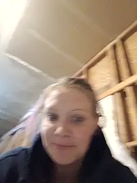 SquirtFlirtAlert online show from 5, 2, 2026