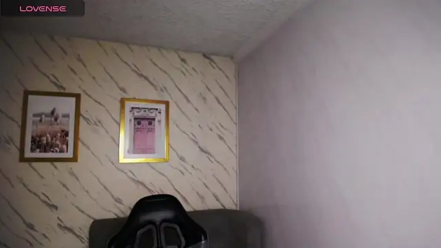 Snapshot of Violetta_jhonson_a chatting on 26, 5, 2026 Violetta jhonson a online show from 26, 5, 2026