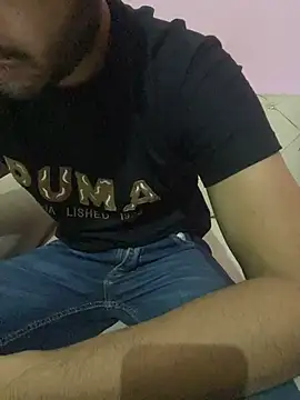 Snapshot of hotyyyyjonny chatting on 8, 5, 2026 hotyyyyjonny online show from 8, 5, 2026