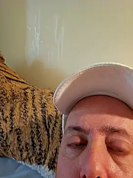 Snapshot of Body1978_M chatting on 16, 11, 2025 Body1978 M online show from 16, 11, 2025