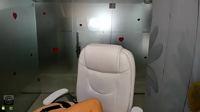 Snapshot of anna_firee chatting on 5, 12, 2025 anna firee online show from 5, 12, 2025