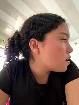 PetiteKattia online show from 7, 1, 2026