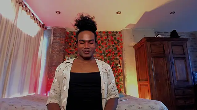 Snapshot of LaGoldenBitch chatting on 11, 1, 2026 LaGoldenBitch online show from 11, 1, 2026