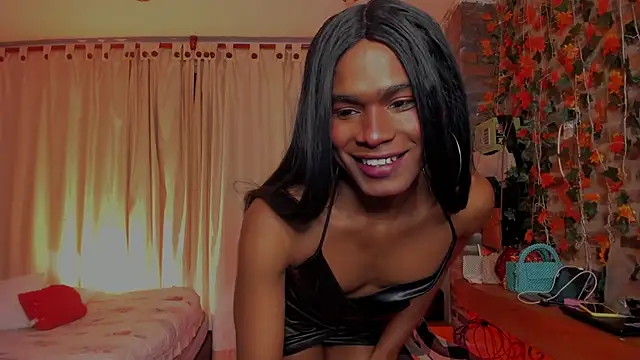 Snapshot of LaGoldenBitch chatting on 6, 3, 2026 LaGoldenBitch online show from 6, 3, 2026