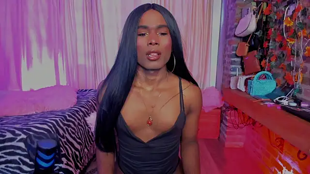 Snapshot of LaGoldenBitch chatting on 22, 3, 2026 LaGoldenBitch online show from 22, 3, 2026